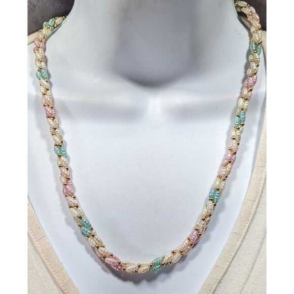Vintage Coquette Pastel Rainbow Pearl Beaded Necklace With Gold Tone Accents - Picture 2 of 5